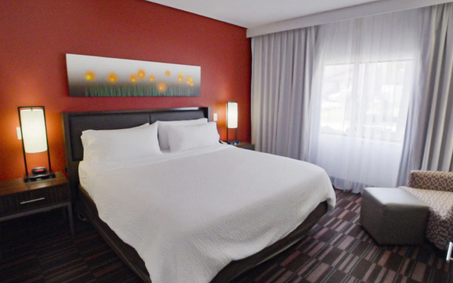 Holiday Inn Irving Las Colinas by IHG