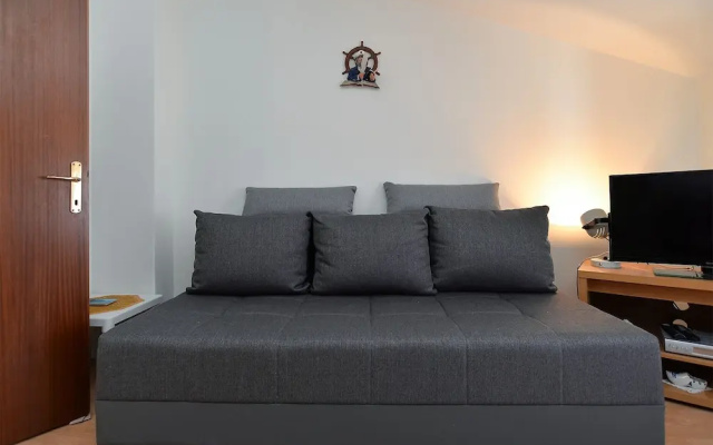 Apartment 250