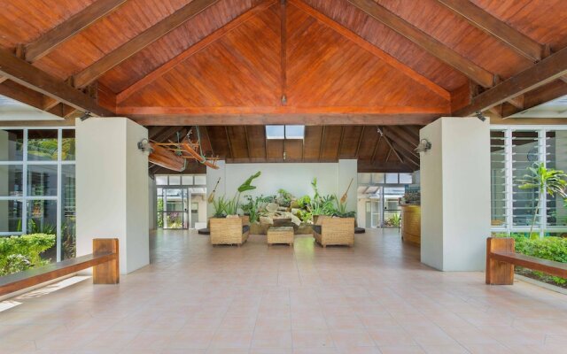 Moana Sands Beachfront Hotel