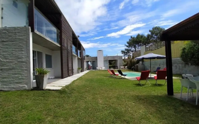 Hotel La Perla Domos