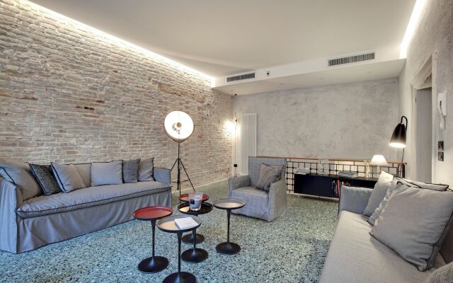 Stunning Modern Apartment in the Heart of Venice