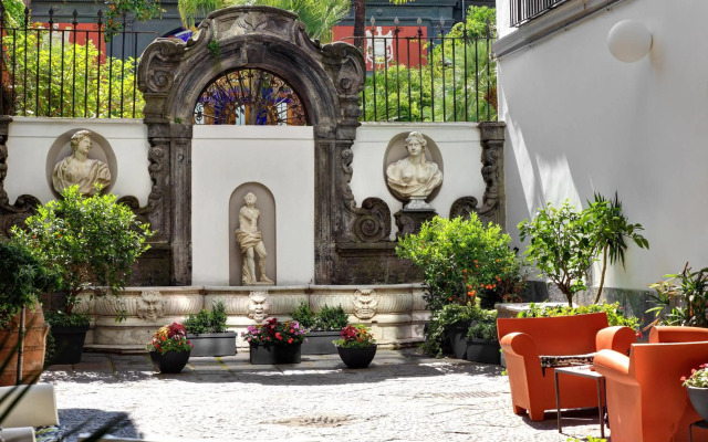 Piazza Bellini