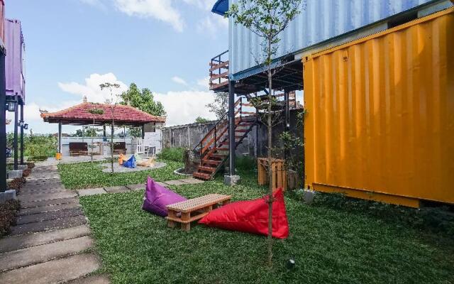 Container Smart Stay (CSS)