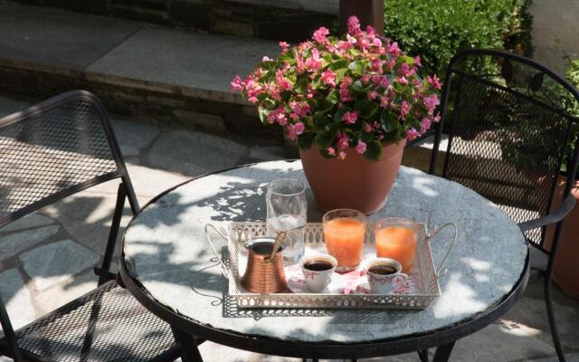 Elatos Country House