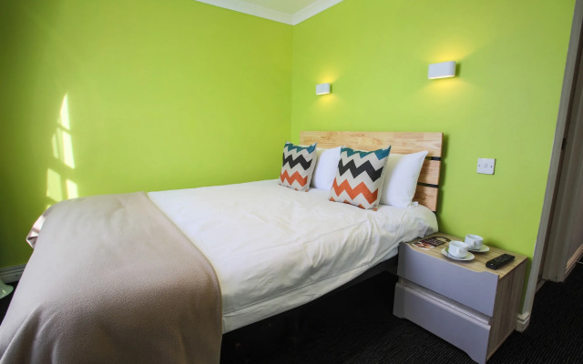 Smart Hyde Park View - Hostel