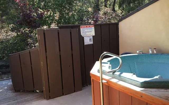 Sycamore Mineral Springs Resort