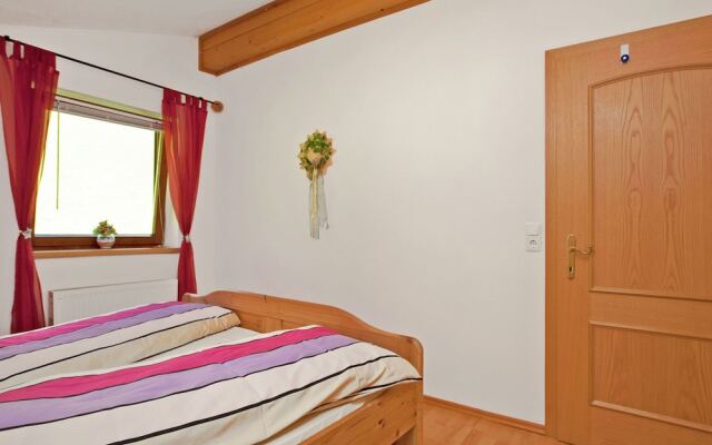 Splendid Apartment With Garden in Sankt Johann im Pongau