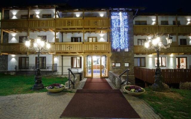 Olympic Regina Hotel