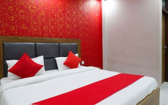 OYO 61622 Classic Hotel