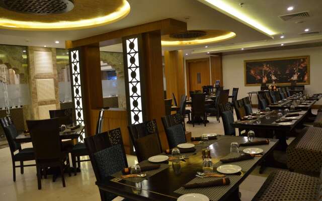 Ramada by Wyndham Varanasi Katesar