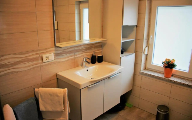 Apartmaji Hrvatin v Kortah