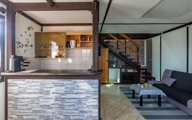 Karesz Holiday Home