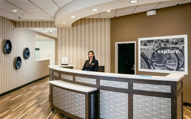 Hampton Inn & Suites by Hilton Seattle/Northgate