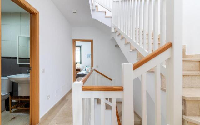 Flatguest San Fernando + 4Bdr + Terrace + Parking