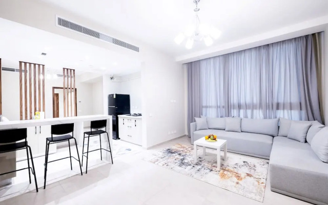 Vesta - Luxury Studio - Aeon Tower