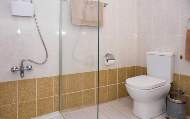 SOFIA APARTMENT 700m away from the beach