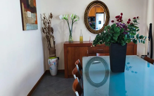 Esposende Charming Villa With Garden