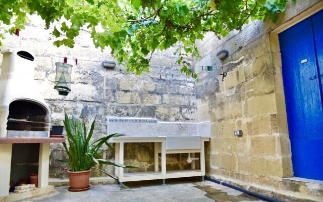 House With 3 Bedrooms in Ix - Xewkija, With Furnished Terrace and Wifi