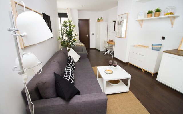 Romantic Studio Dos Aceras by La Recepcion