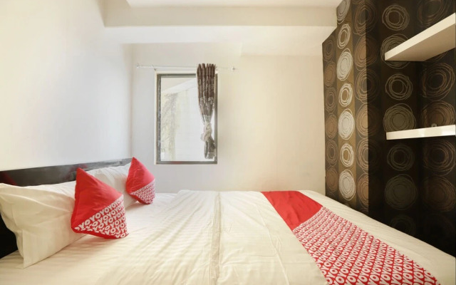 OYO 744 Cibubur Village Apartment