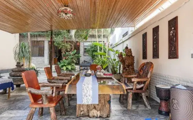 Mangshi Yun'anju Bed and Breakfast