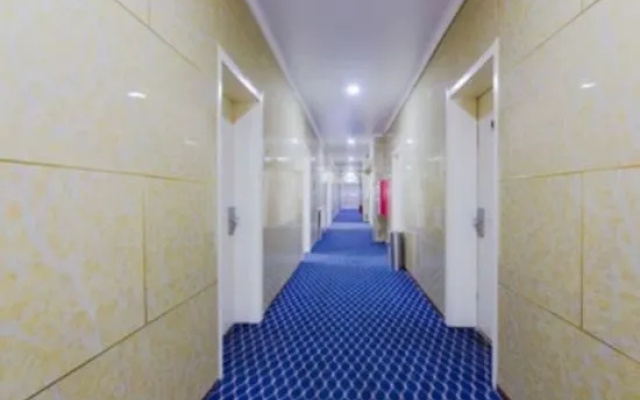 Thursday Hotel ( Shijiazhuang Railway Station Branch) – Hotel Rooms – Shijiazhuang
