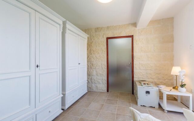 Awesome Home in Josinovac with Hot Tub, Sauna & 2 Bedrooms