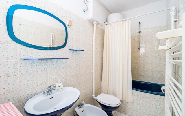 Nice Home in Slano With 6 Bedrooms and Wifi