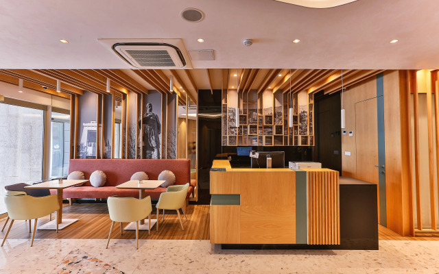 Carine Hotel Centar