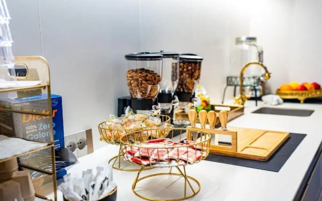 Sofia Ultra Suite Collection