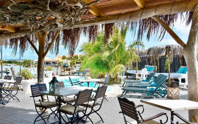 Ocean Breeze Boutique Hotel & Marina