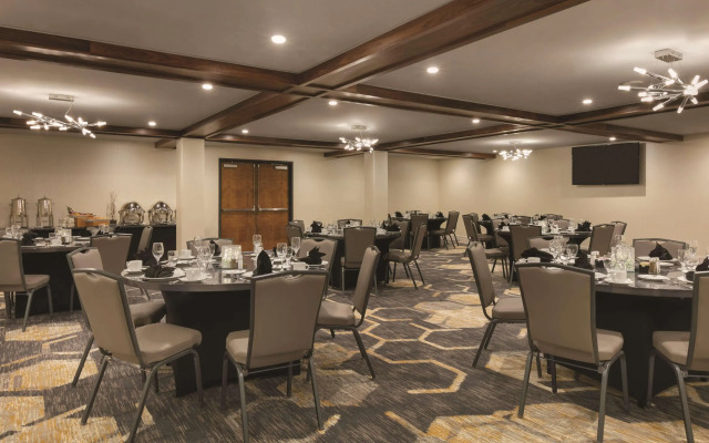 Embassy Suites by Hilton Richmond