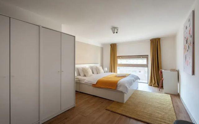 Luxury 5-bedrooms apart in Prague