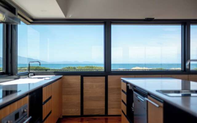 Elements - Freycinet Holiday Houses