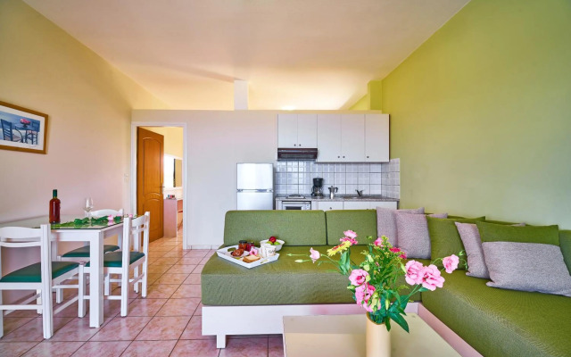 Nanakis Beach Hotel