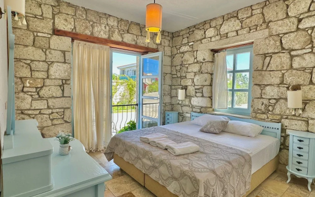 Dört Mevsim Alaçatı Otel