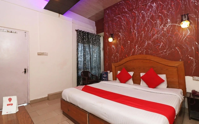 OYO 73552 The Nakshatra Hotel