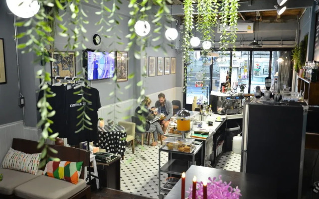 Goodfellas Thong Lo Hostel