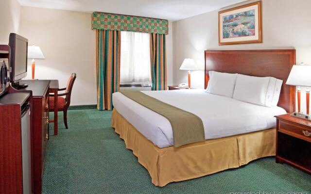 Holiday Inn Express Birch Run - Frankenmuth Area, an IHG Hotel