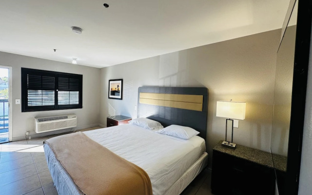 Casa Blanca Express & Suites Cypress Buena Park - Anaheim Area