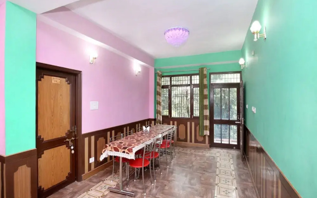 Oyo Home 15891 Cozy Stay