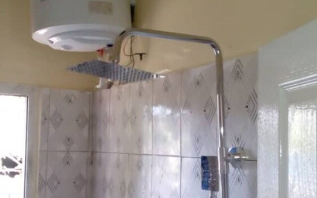 Remarkable 4-bed With air Conditioning in Brikama