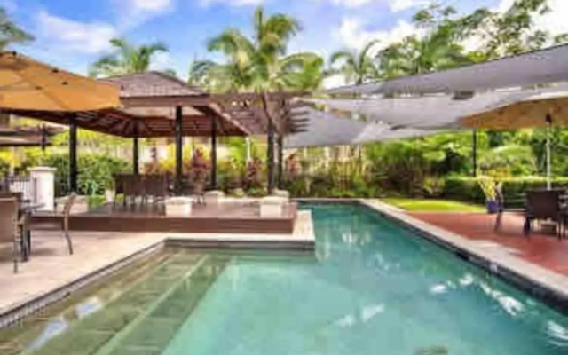 Tropical One Bedroom Apartment at The Mediterranean