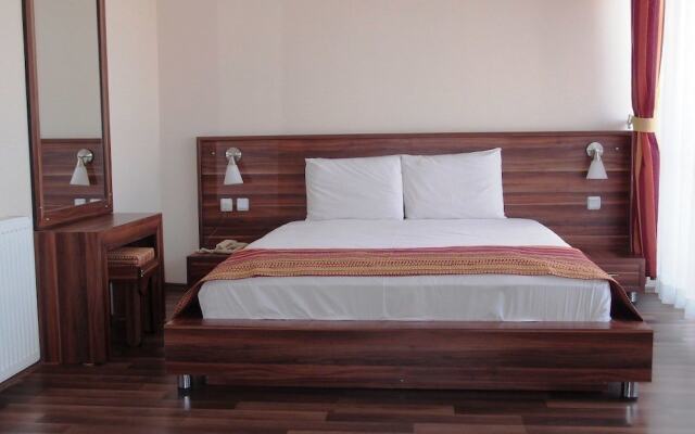 Otel Tirem