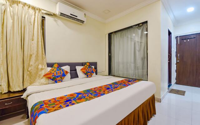 OYO 2229 Hotel Golden Wings