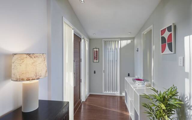 Gorgeous Family Home-Fully Fenced & Toys