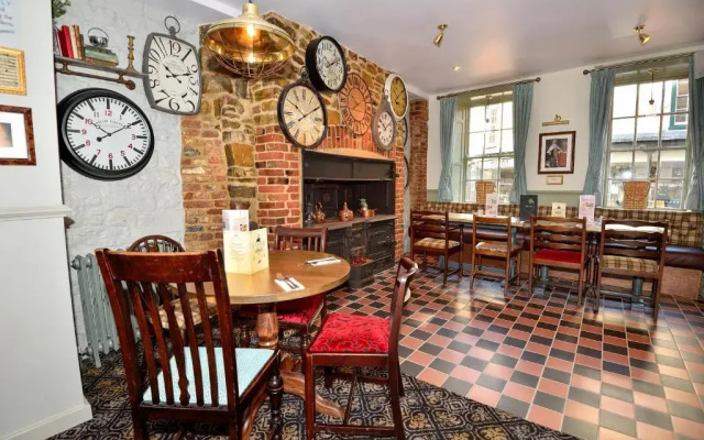 The George Hotel