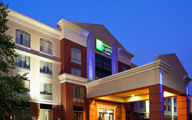 Holiday Inn Express Murfreesboro Central, an IHG Hotel