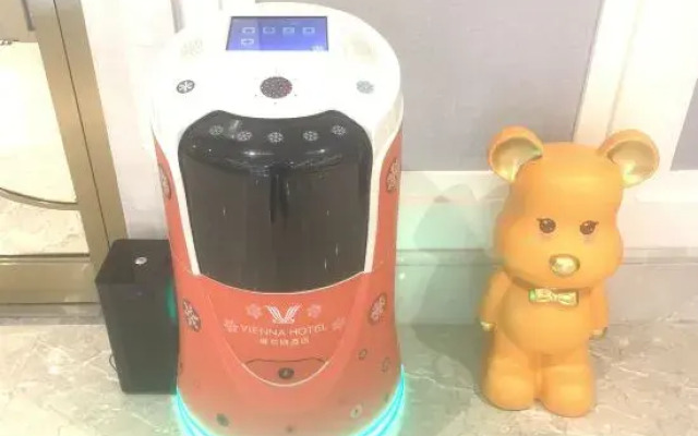 Vienna Hotel (Tianjin National Convention and Exhibition Center Jinnan University City Branch)