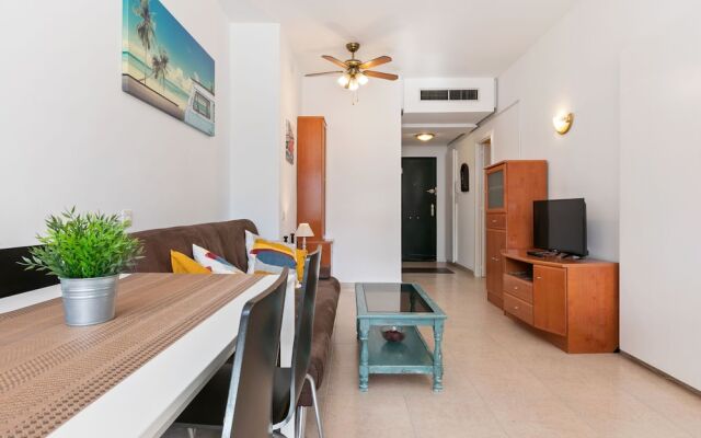 Pleasant Holiday Home in Torremolinos near Beach